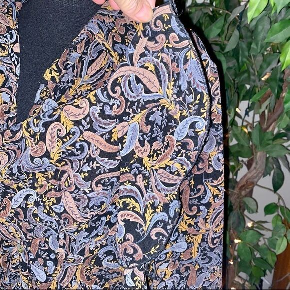 Trilogy button down ruched long bell sleeve Lg - Picture 4 of 10